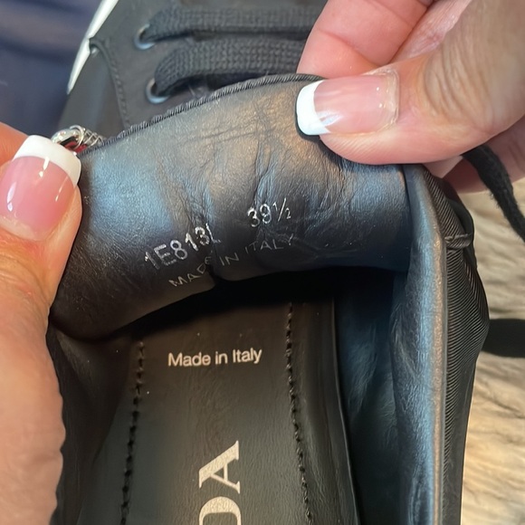 Prada shoes - Picture 7 of 7